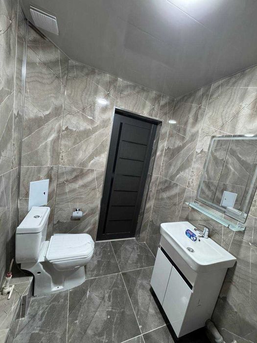 улица Иззат 3/1/7, кирпич новостройка с ремонтом, ориентир Водоканал