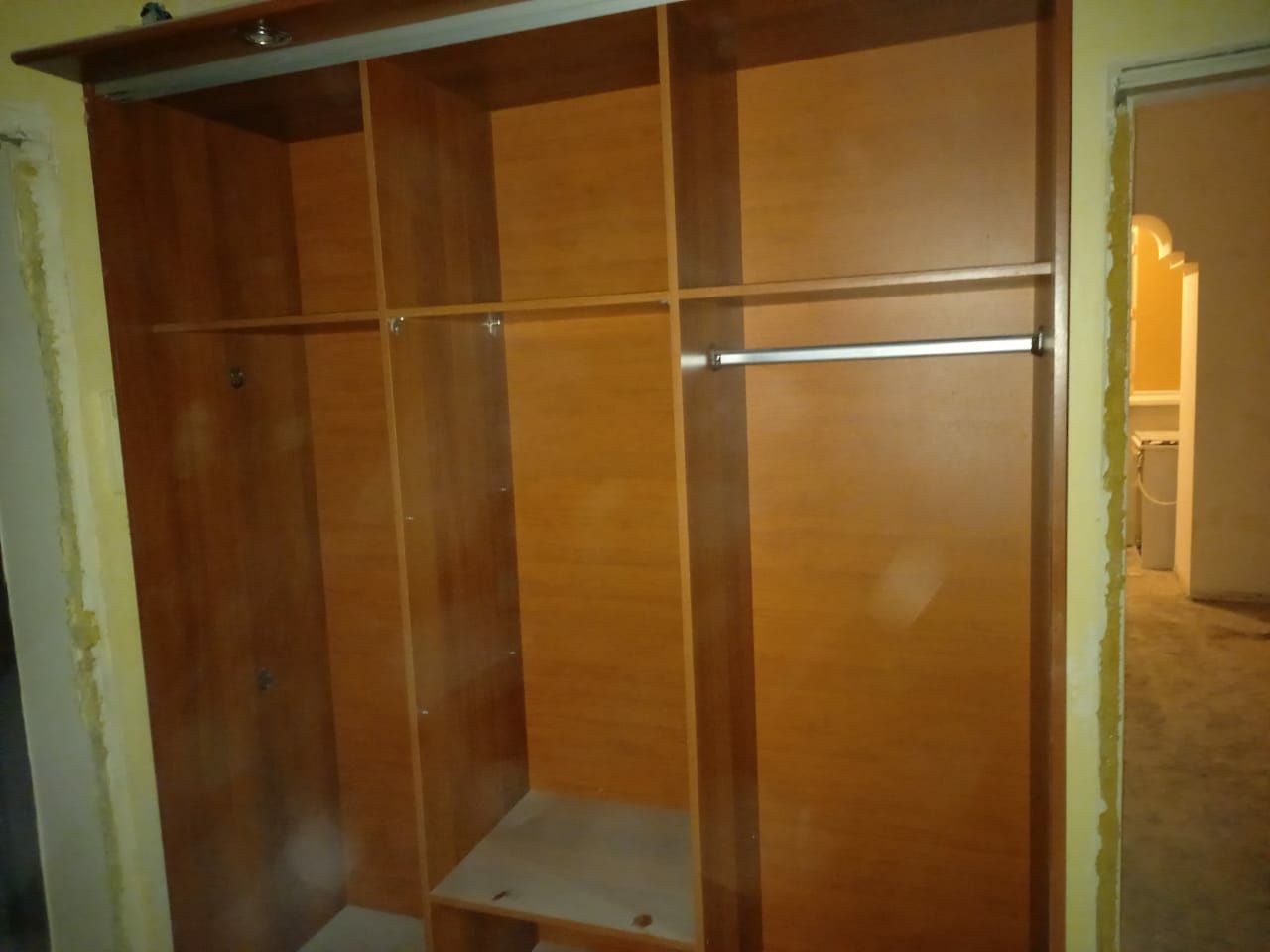 Продам шифанер. В хорошем состоянии