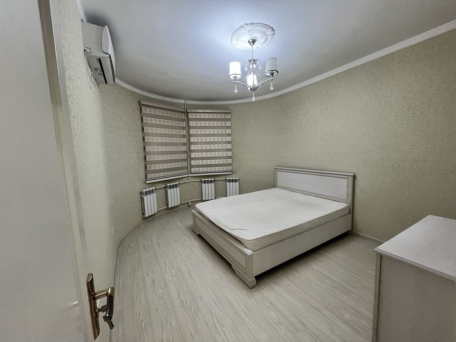 Сдам квартиру на метро Ойбек