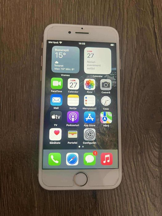 Iphone 8.        .