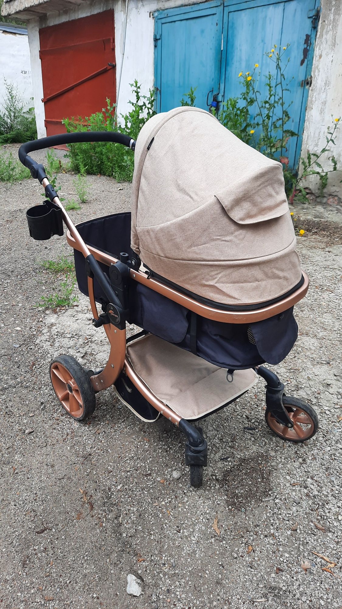 Коляска для новорожденного