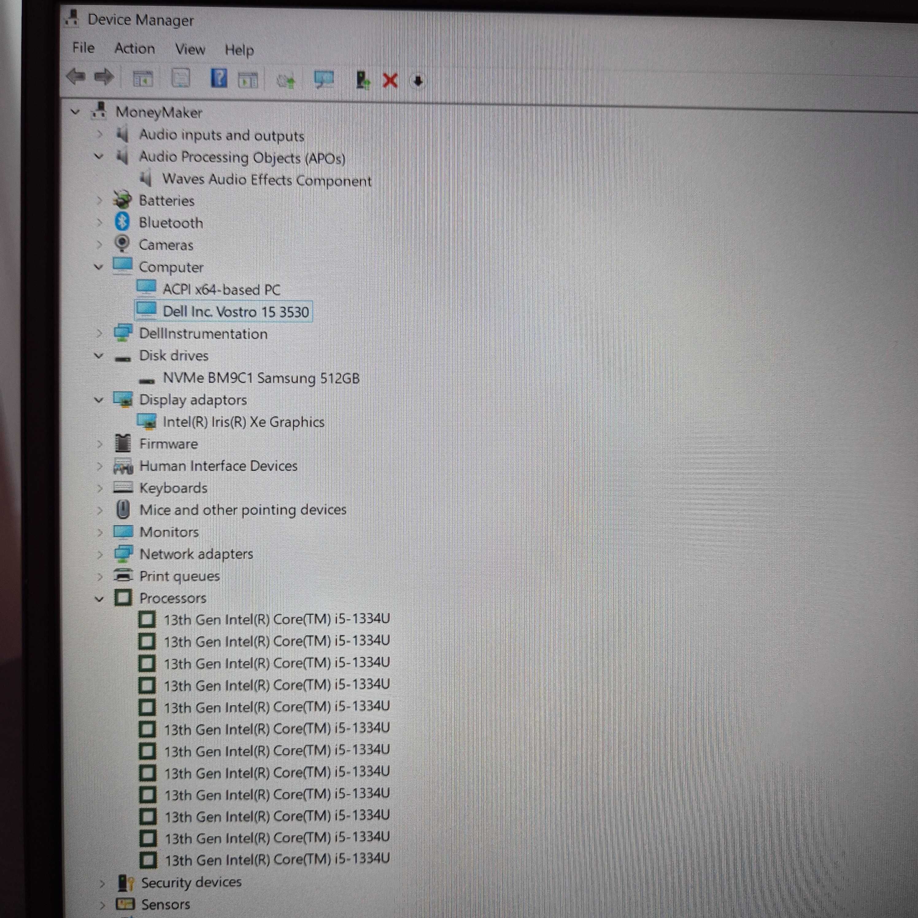 Dell Vostro 15 3530 Full HD 120HZ