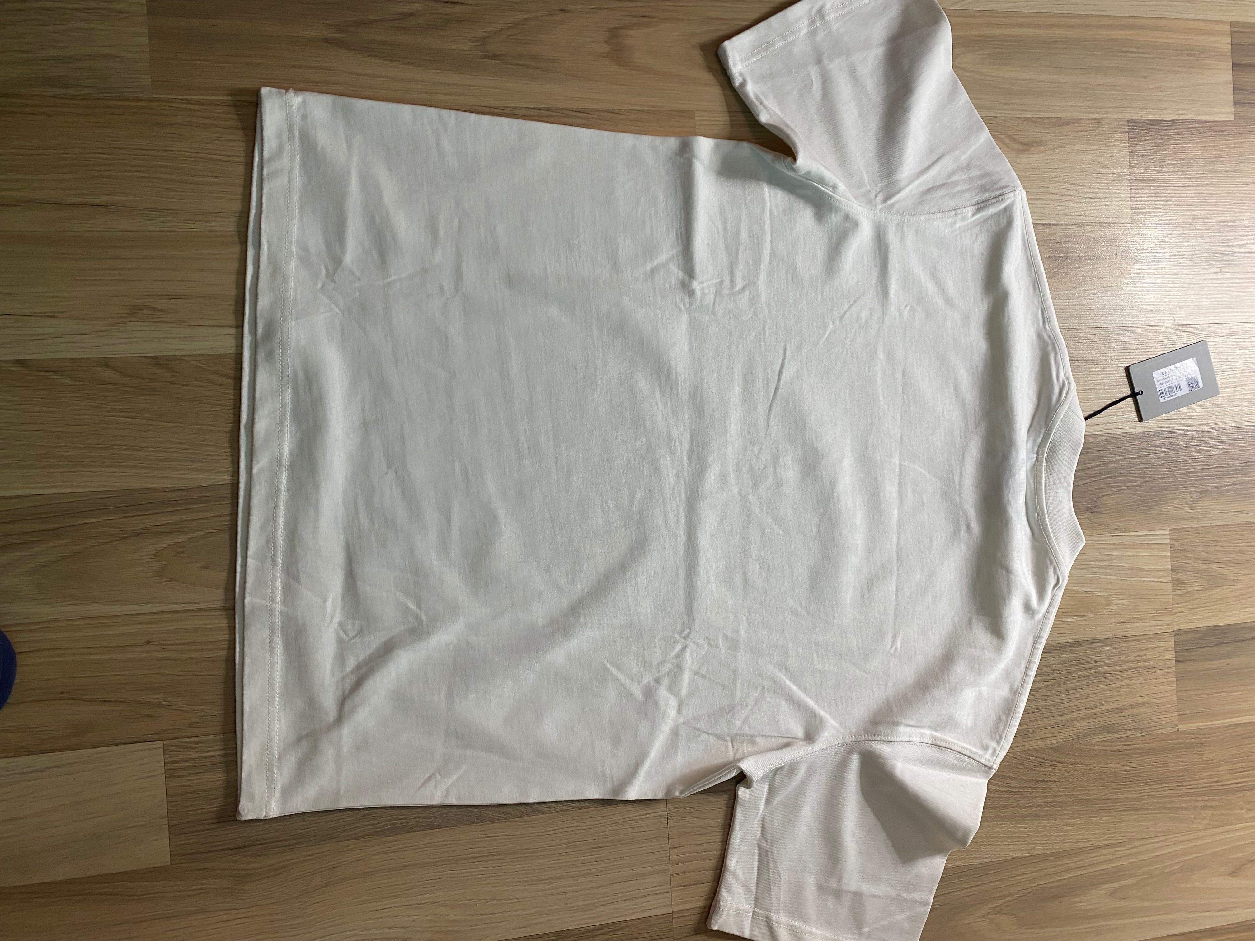 Balenciaga-Оригинална чисто нова мъжка тенискa M размер