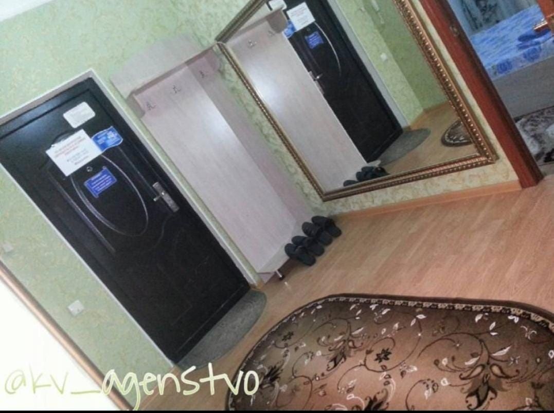 Продам собственную трёх комнатную квартиру по ул. Сатпаева 10 в центре