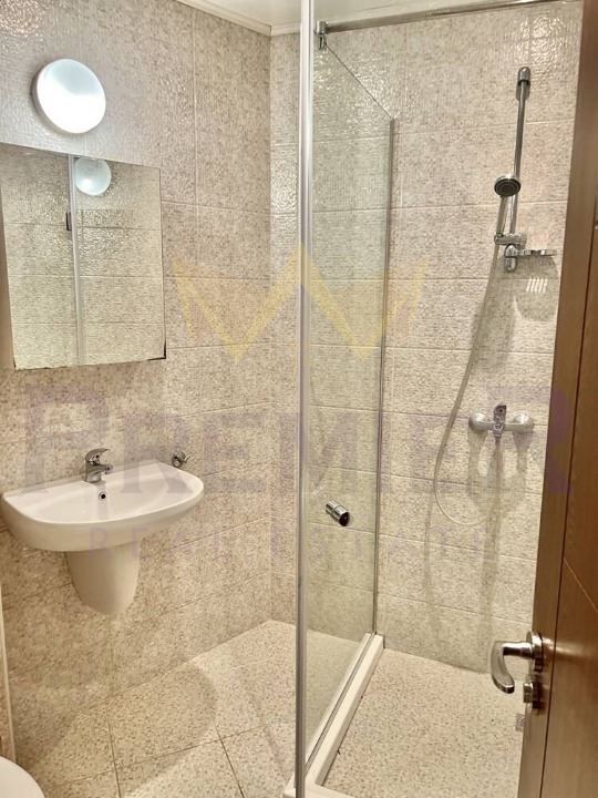 3-стаен в Варна-Широк център площ 70 цена 800