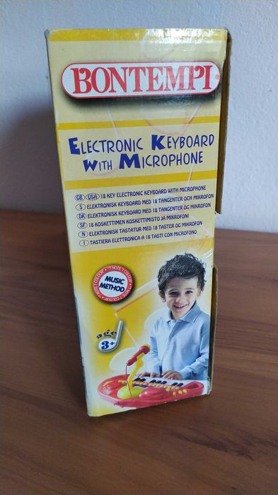 Електронен синтезатор с микрофон - Bontempi