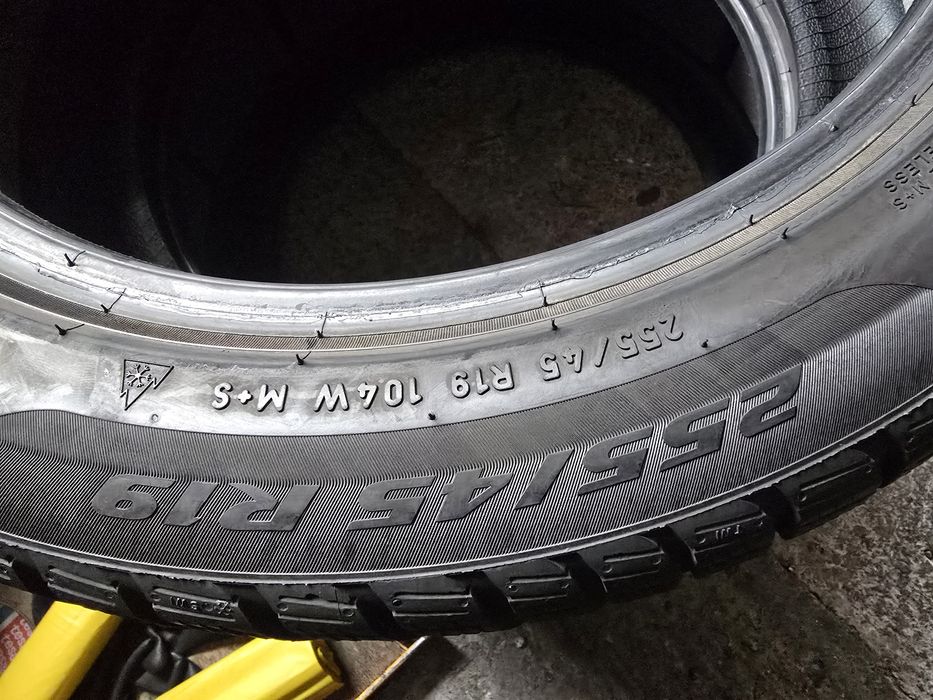 Pirelli 255/45 R19 104W MS iarnă