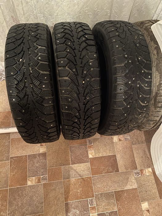 Продам Зимный шиповный балон