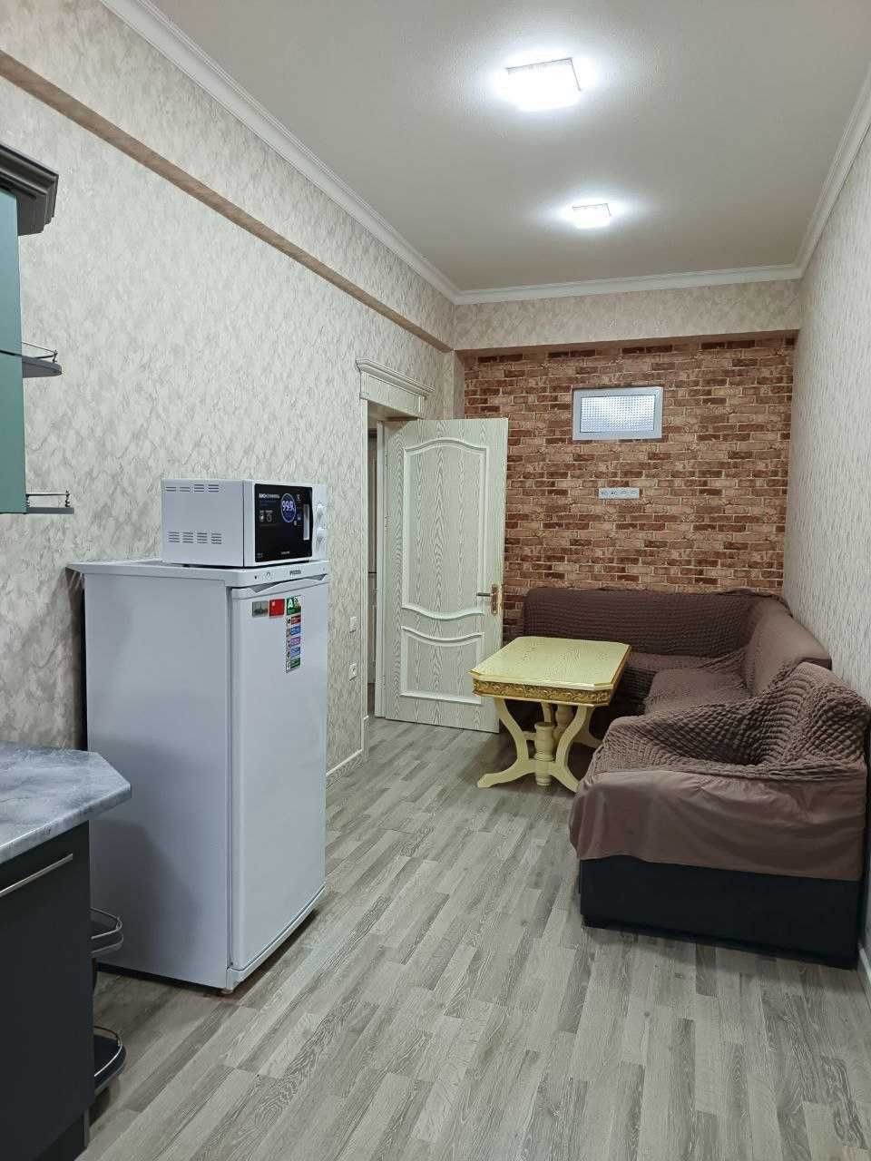 Parkent ko'chasida, 3 xonali Hi-Tech Kv ijaraga. Faqat oila uchun.