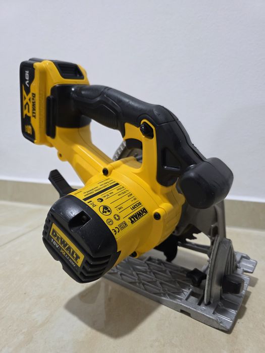 Circular Dewalt DCS 391