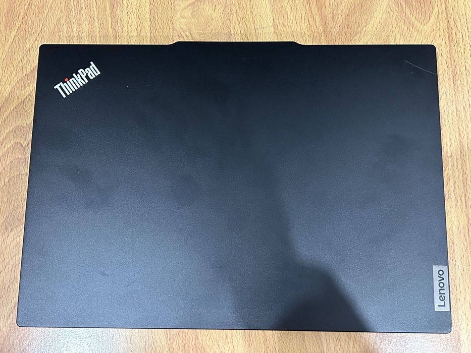 Лаптоп Lenovo E14 Ryzen7/40GB RAM/512GB с 3 месеца гаранция!