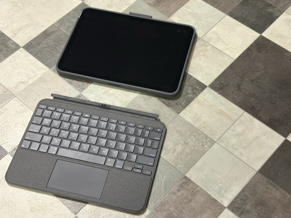 Apple iPad 10, 10.9", 64GB, Wifi, Silver - НЕРАЗЛИЧИМ ОТ НОВ!