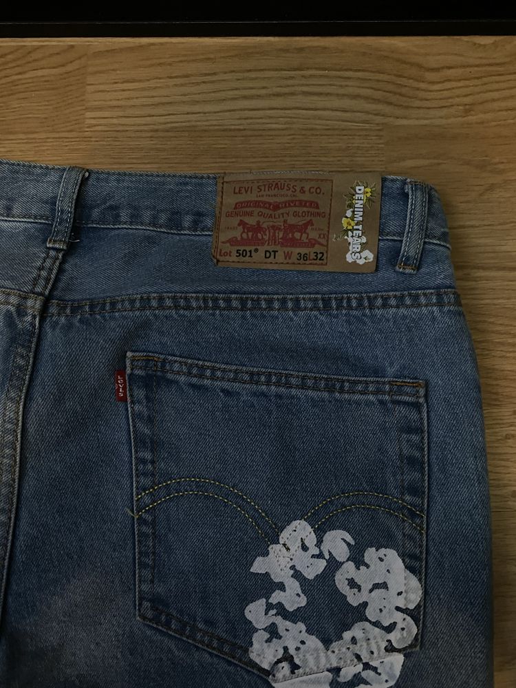 vand blugi Levis 501 x Denim Tears (model foarte rar)