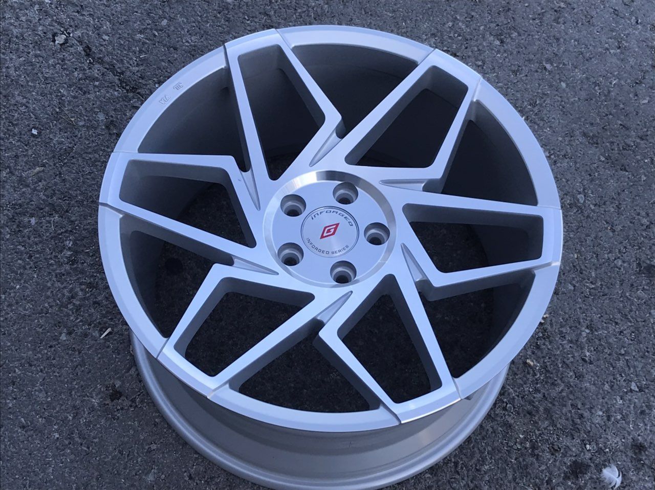 19.5x120 Bmw Hybrid Forged (леки) inforged 8.5j-9.5j et35-33 e46-90-91