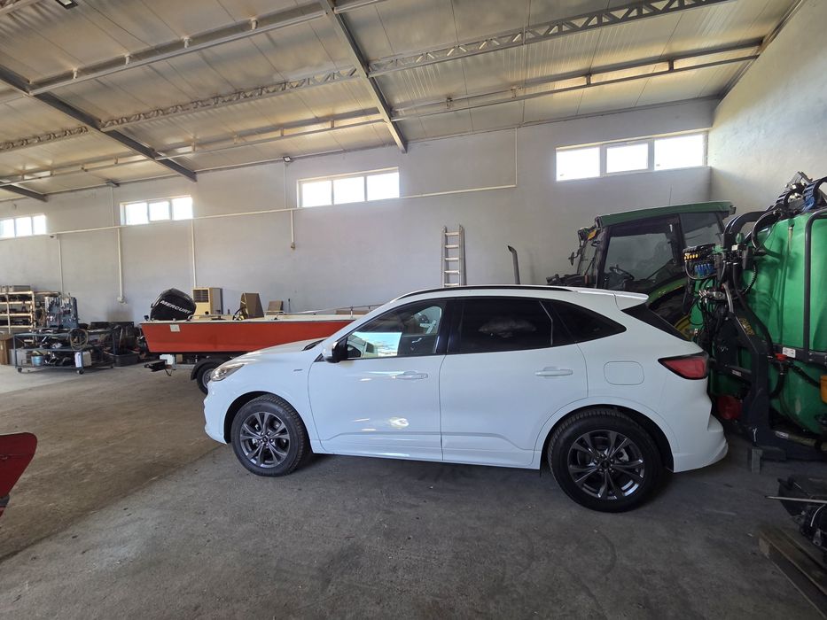 Ford Kuga Model ST Line, Hybrid ,4x4, Tva Deductibil