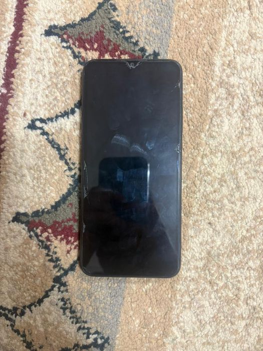 Oppo a17 64гб комплекта зарядка стекло чехол срочно продам