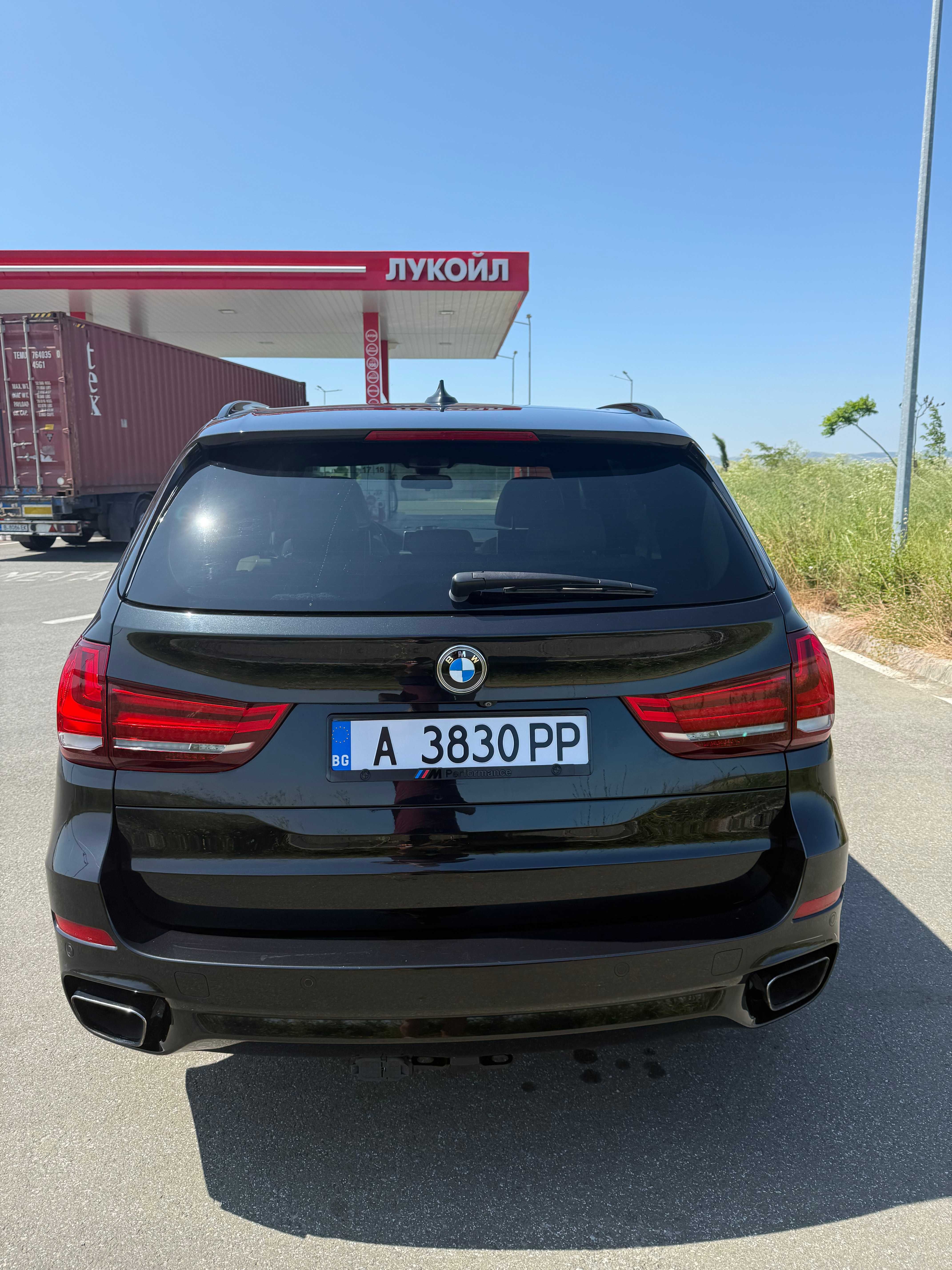 BMW X5 xDrive50i - 2016 г. / 112 000 км.