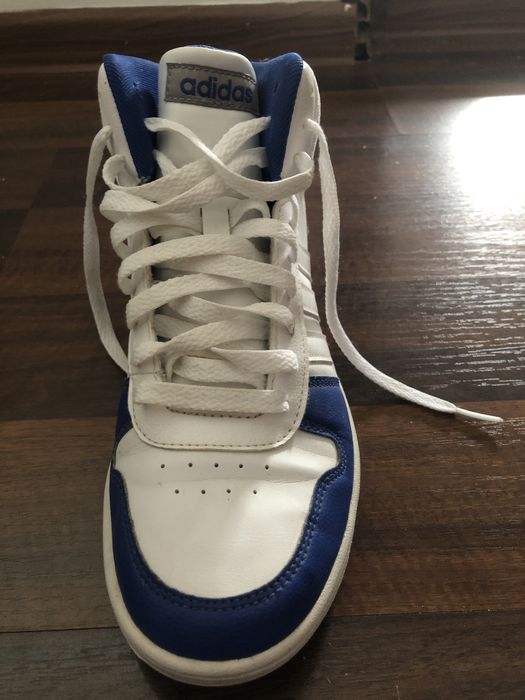 Adidasi Gheata de la Adidas