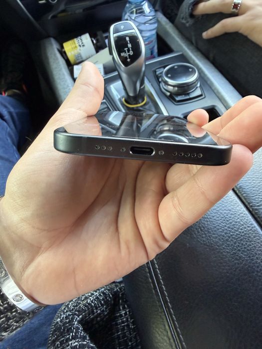 Iphone 15 (black) 128gb