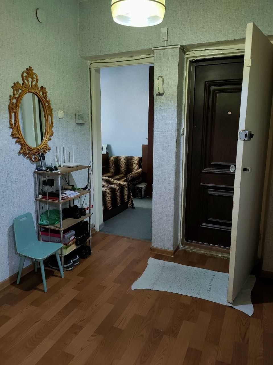 Продам на Измайлова ( Новомосковской)3/4/4,77 серия.