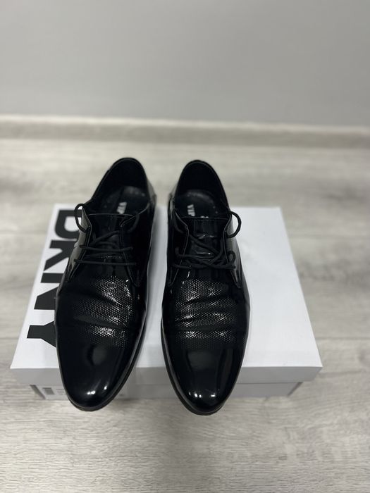 Лачени мъжки обувки на Vip Class носени няколко пъти размер 40