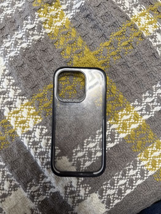 Чисто нови калъфи за Iphone 16 pro