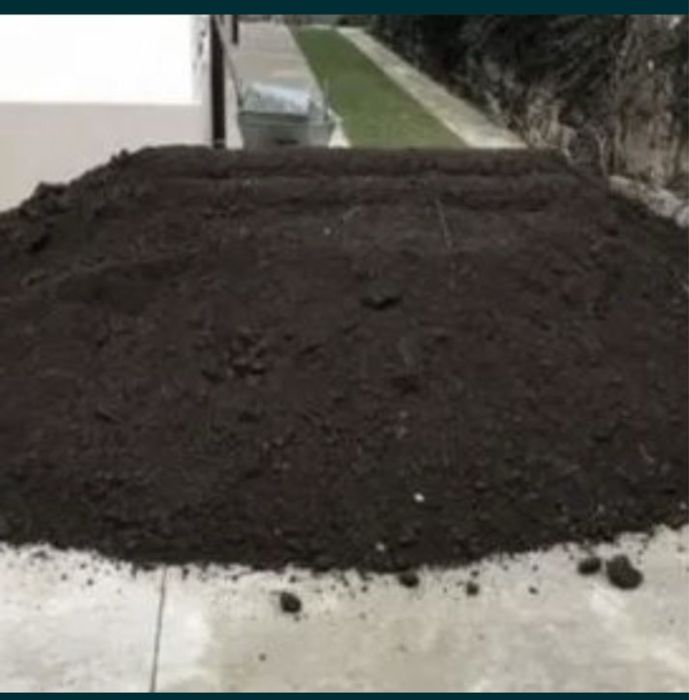 Pamant negru de gazon sau gradina