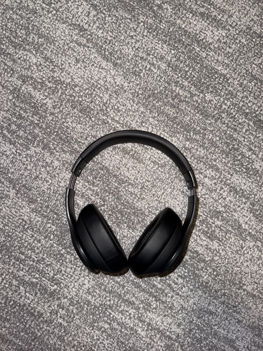 Casti Beats Studio Pro