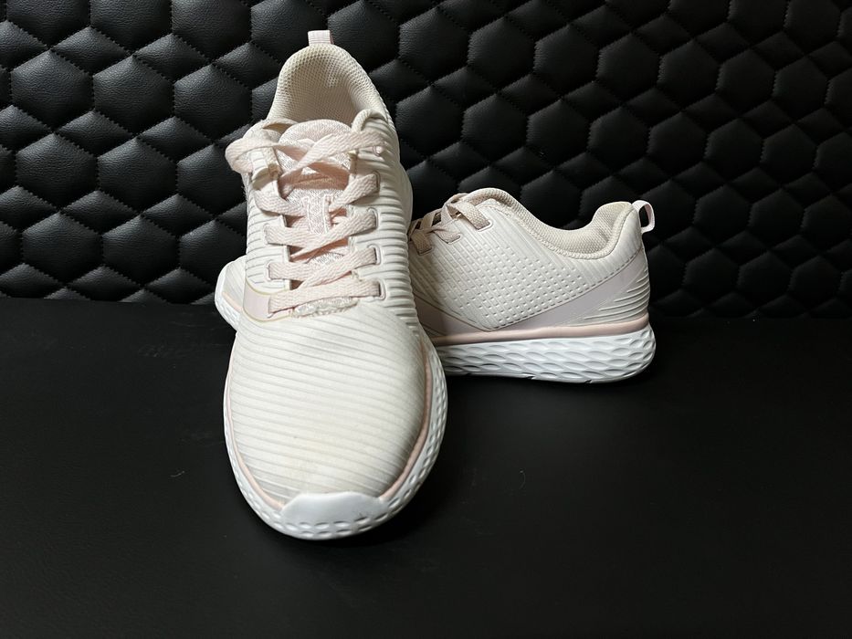 Adidasi Kinetix marimea 39