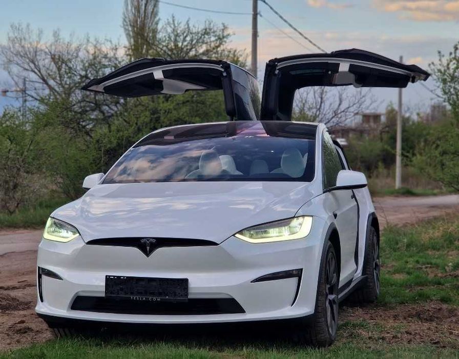tesla model x 2024