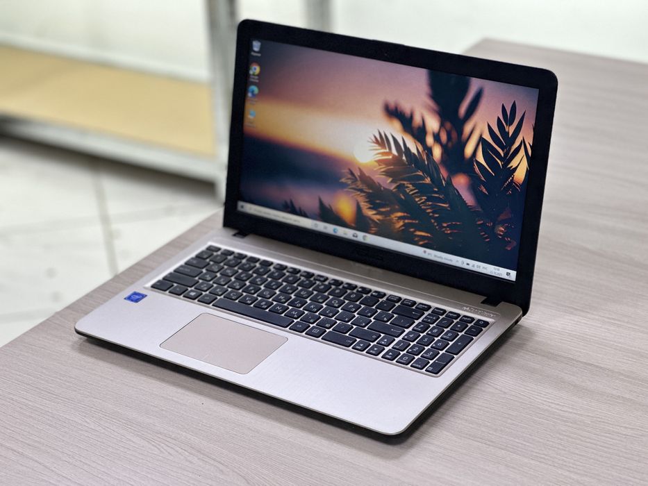 Ноутбук ASUS в идеальном состоянии с SSD 256gb / kaspi 0-0-12