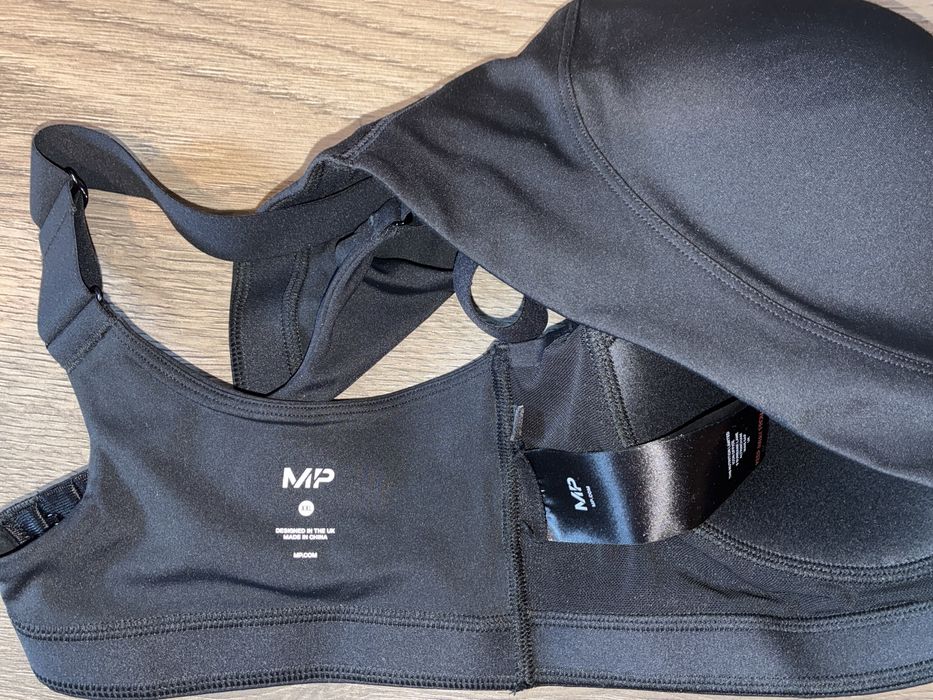 Нов спортен сутиен Myprotein XXL