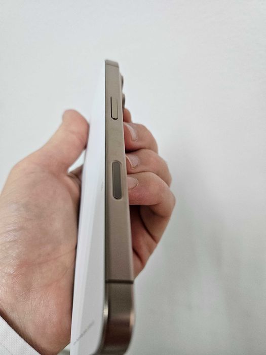 IPhone 16 Pro, 128Gb, neverlcok, 0sec, 0min, neactivat 1 an Garantie.
