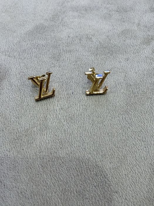 Обеци LV носени 4-5 пъти