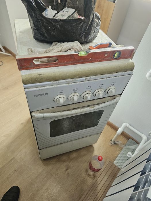 Gaz plita sotiladi