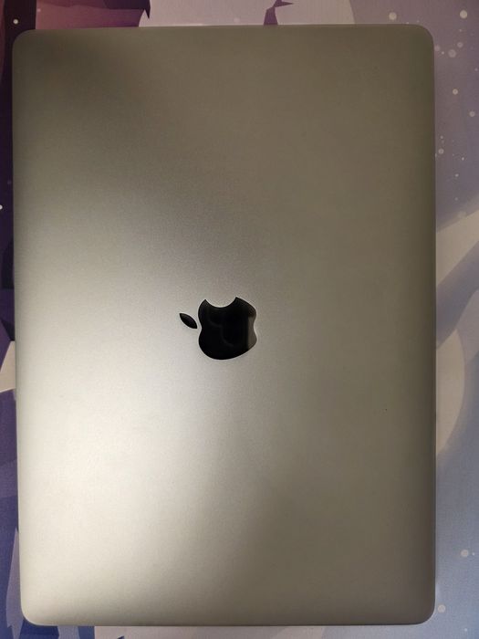 MacBook Air 13" | Inca in garantie | 30 cicluri baterie - 100% health