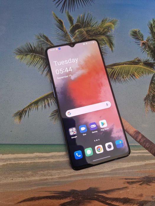 OnePlus 7T - 11GB Ram -