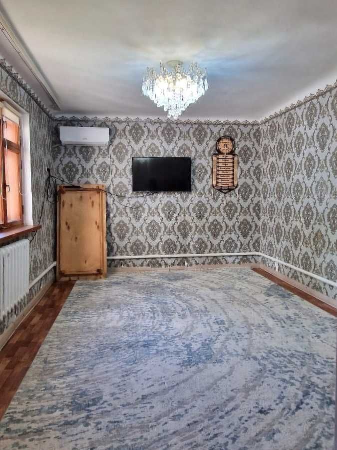 продам дом  на 2 хозяина