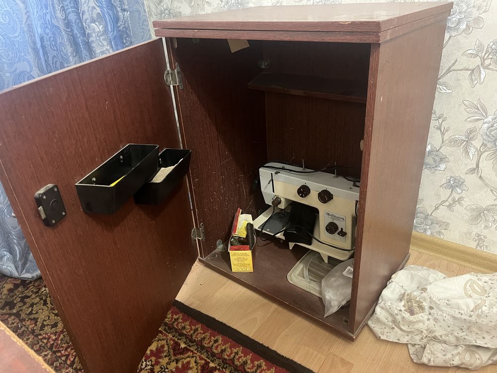 Продается швейная машинка в хорошем состоянии