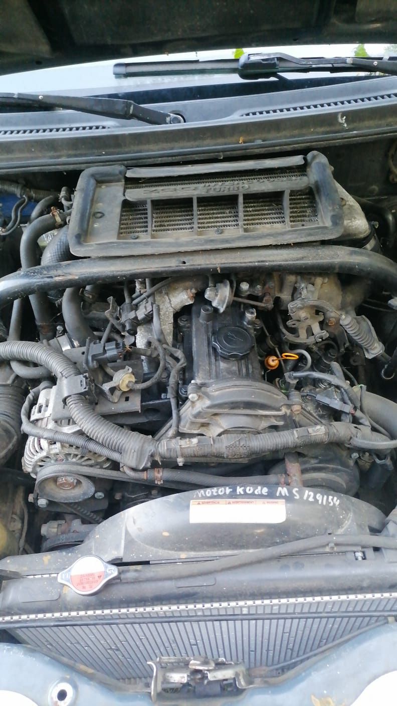 Suzuki grand vitara 2,0 mazda diesel piese