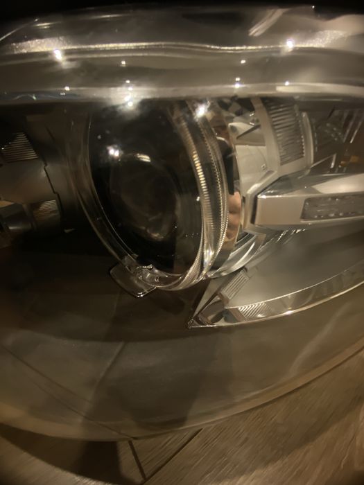 F11/F10 Преден ляв фар facelift