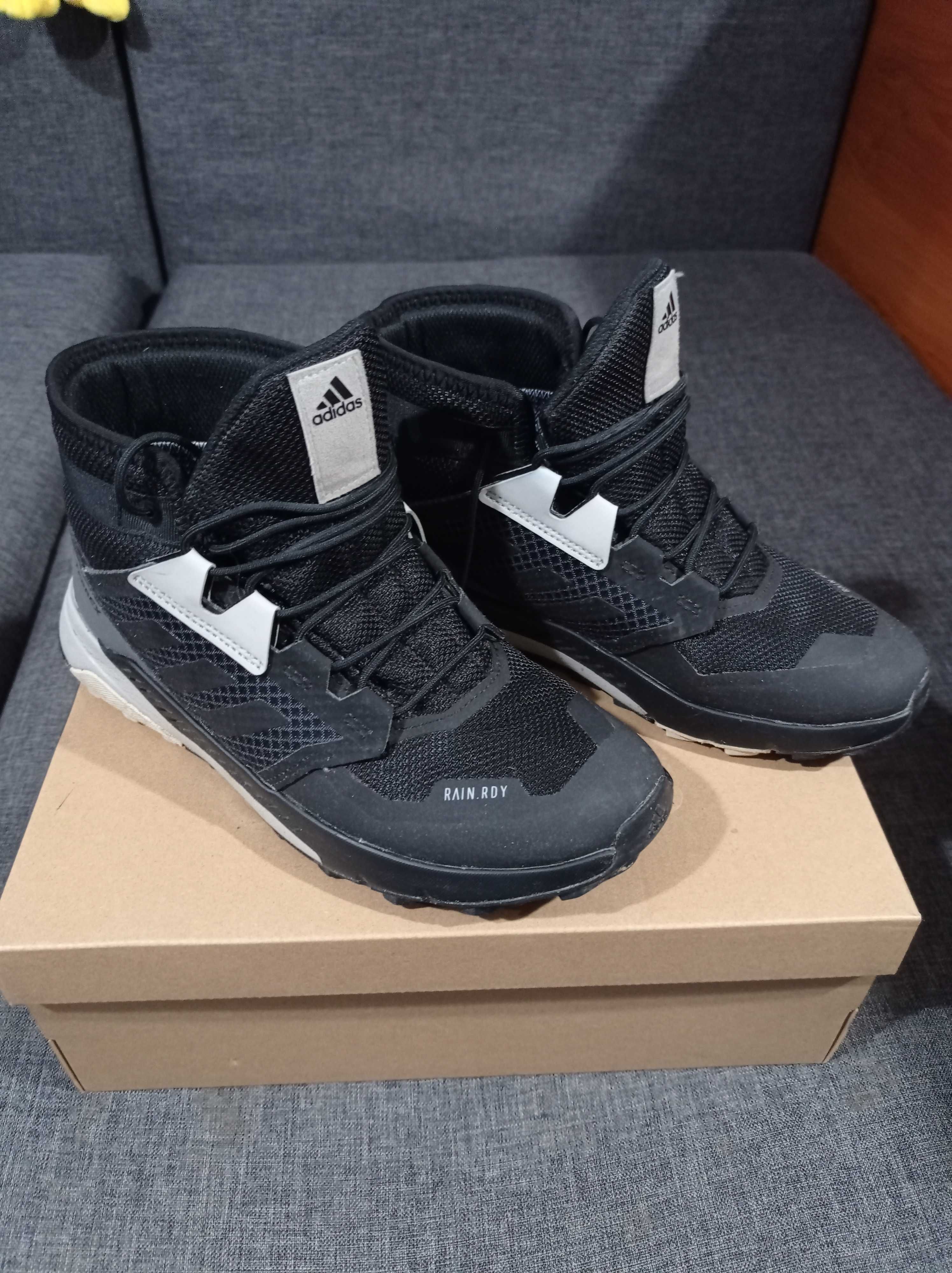 Дамски маратонки Adidas Terex rain dry