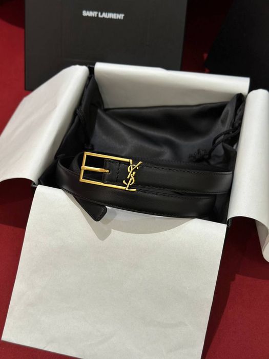 Curea Saint Laurent