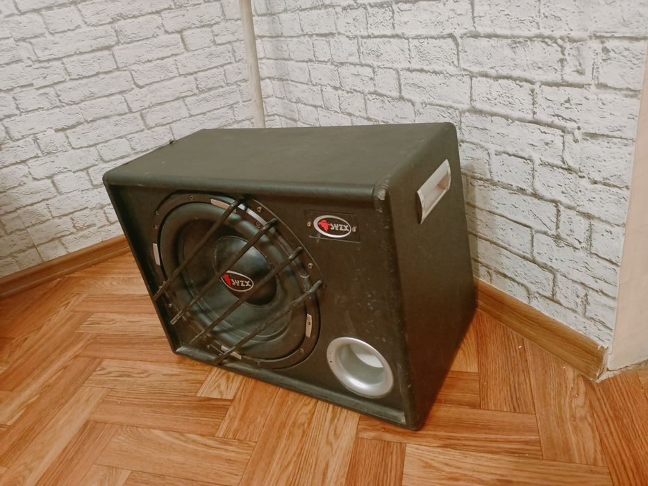 Продам Сабвуфер срочно