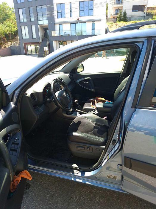 Toyota RAV4 2012
