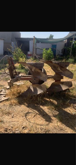 Плуг 2 корпуса оборотный