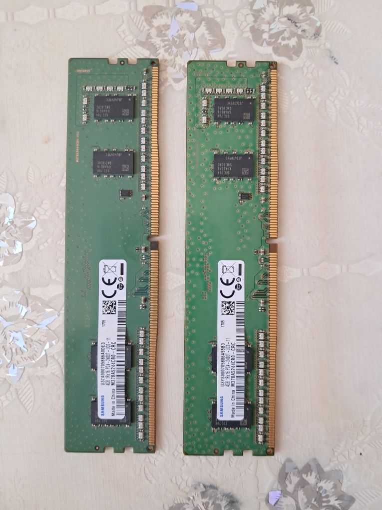 Оперативная память DDR 4 4Gb×2 штуки