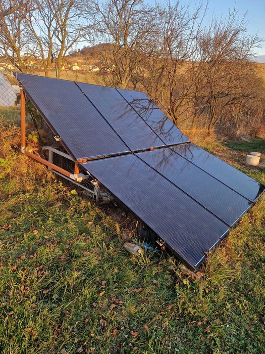 Instalație fotovoltaică portabilă completă  și generator