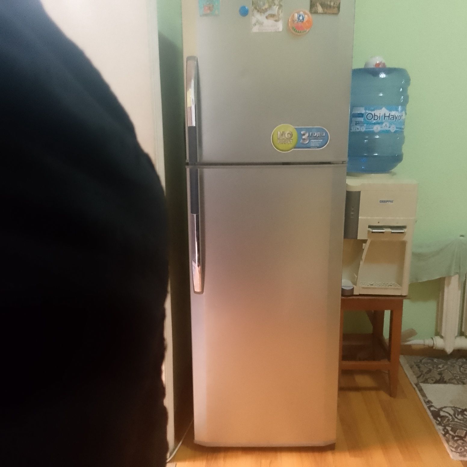 Холодильник lg в отличном состояние  работал мало