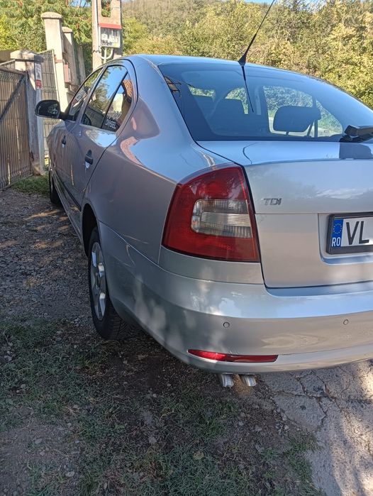 vând  SKODA Octavia 2 sau schimb
